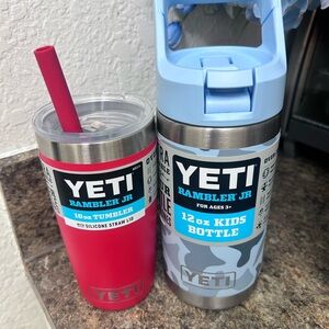 YETI valentines Jr. rambler 10oz. Kids Bottle rescue red w/ silicone straw NWT